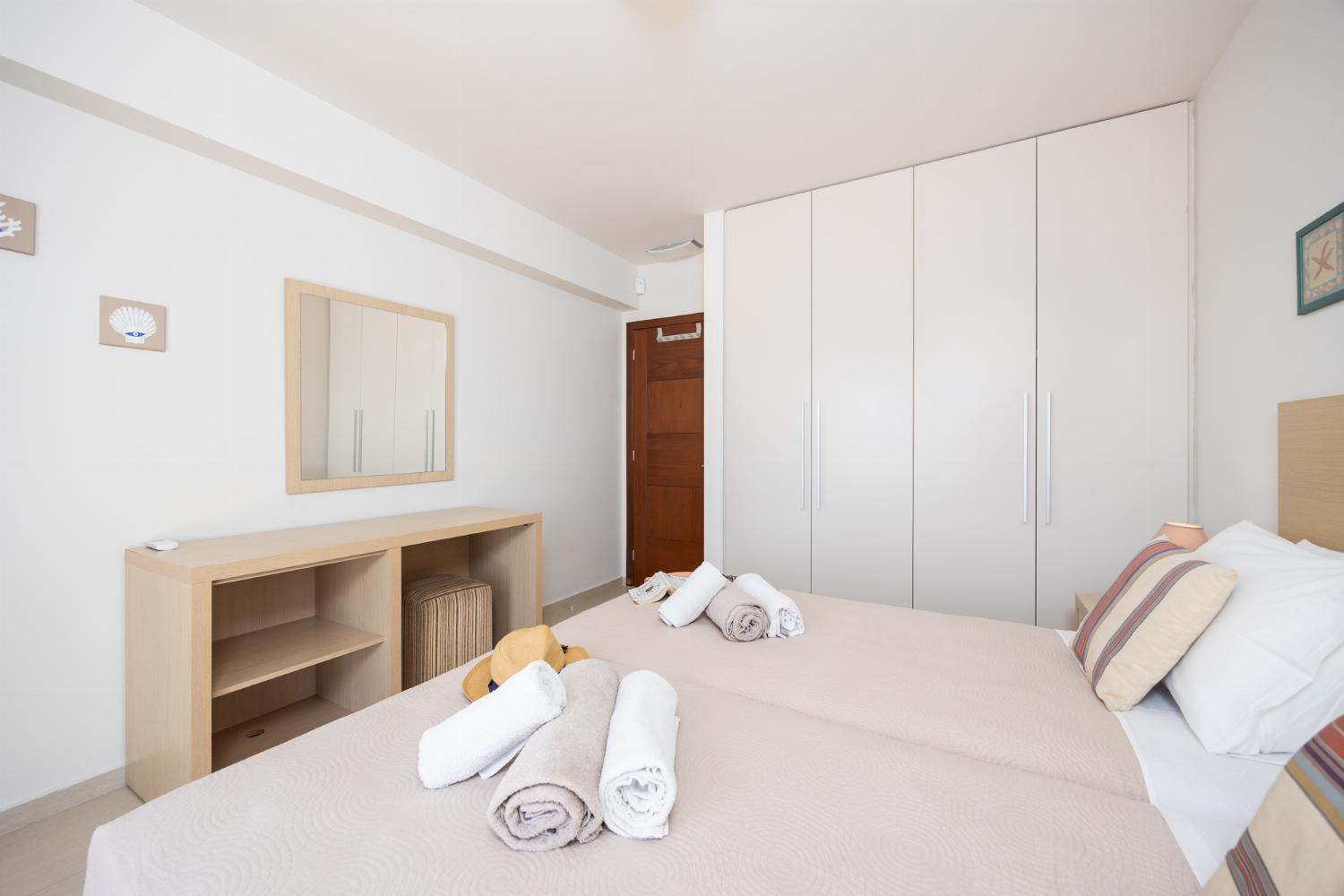 Vila Blue Wave Tria Gennadi
